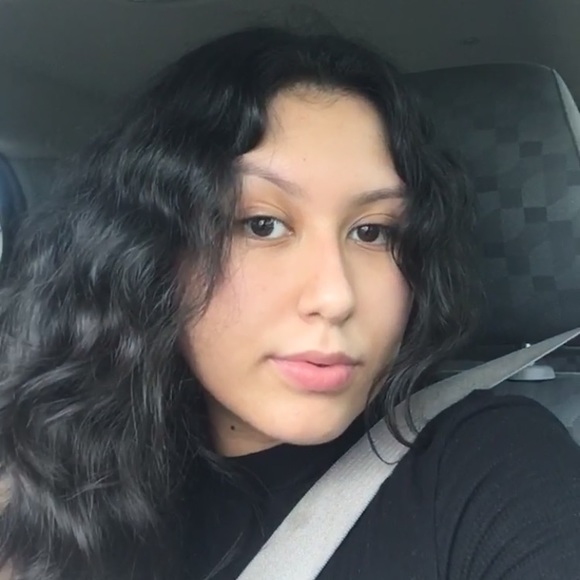 Meet your Posher, Danna - Picture 1 of 1